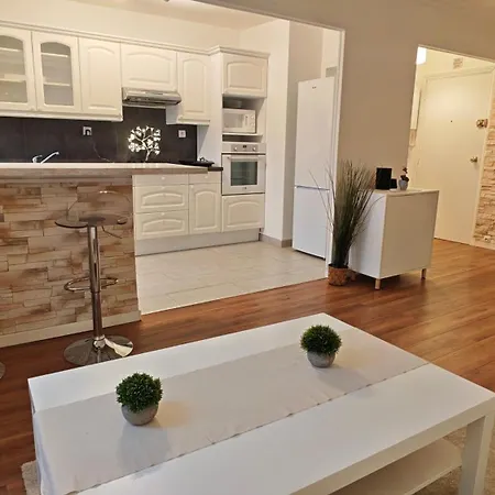 Appartamento Cosy Place, Private Parking, 26 Min To Paris *