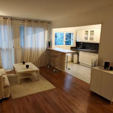 Cosy Place, Private Parking, 26 Min To Paris Appartamento *